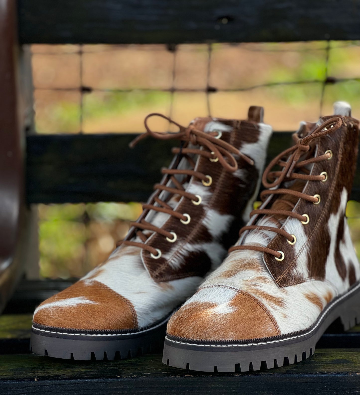 Hellium Boots