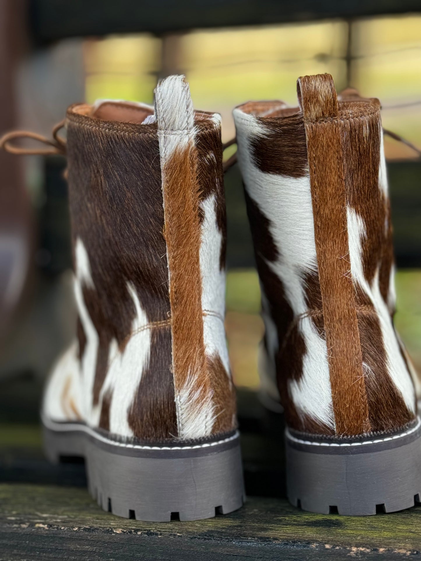 Hellium Boots