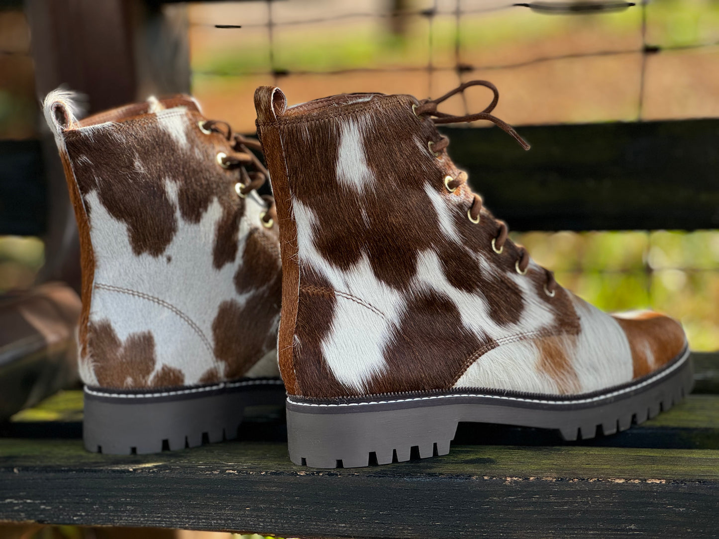 Hellium Boots